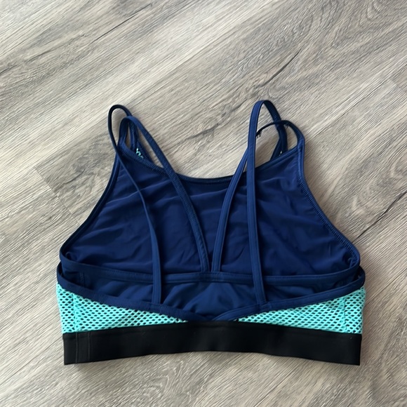 Victoria’s Secret sports athletic bra size small - Picture 6 of 7